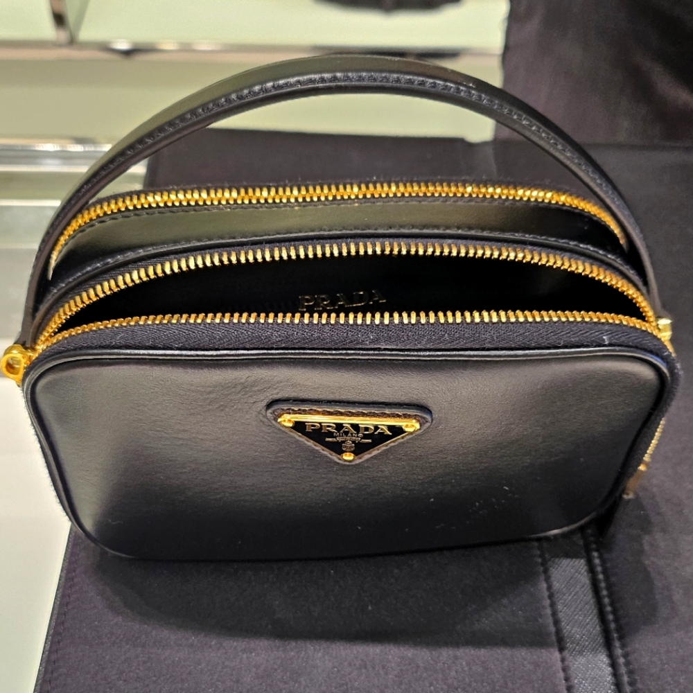 PRADA Odette Double-Zip Leather Top-Handle Bag - Picture 4 of 8